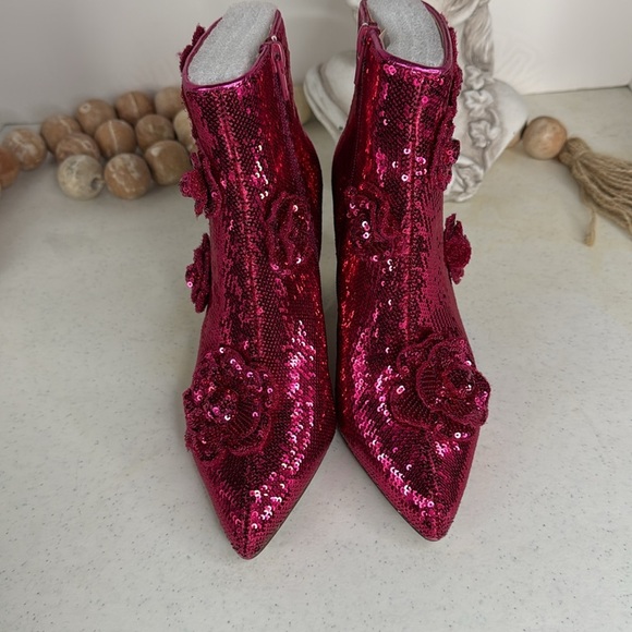 Betsey Johnson Women's Finlee Ankle Boot Fuchsia Sz 6 - Picture 5 of 8